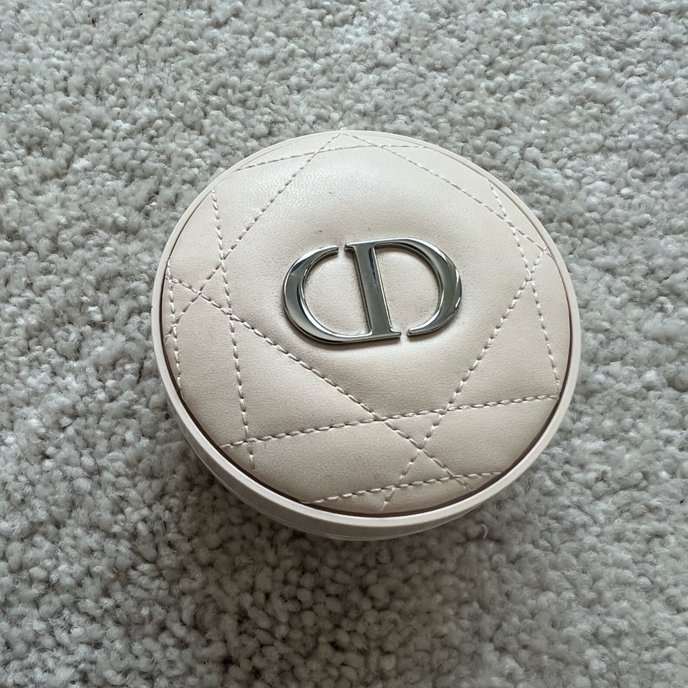 Dior Forever Cushion Powder in Light - Gently Used
